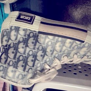 Size 7 Converse X Dior canvas high tops